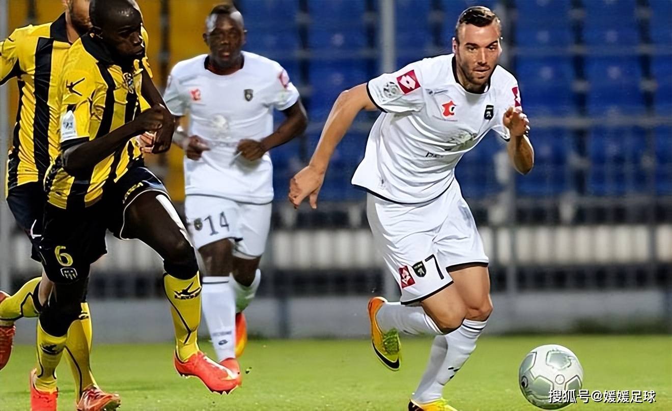 亚眠主场惨遭甘冈逆转，里得贡献进球的简单介绍