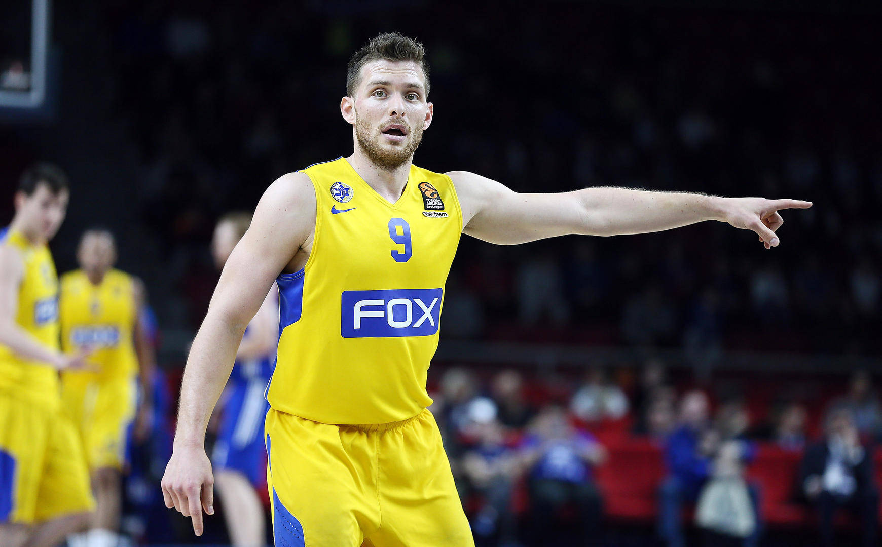 包含马拉加球员感染新冠病毒部分球队赛程推迟的词条