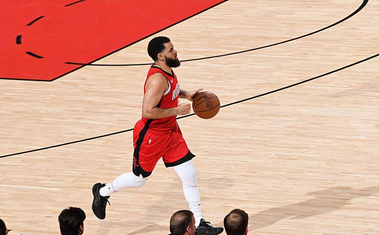 约基奇官方公布新规，全明星入选引发争议，火箭球迷热议！