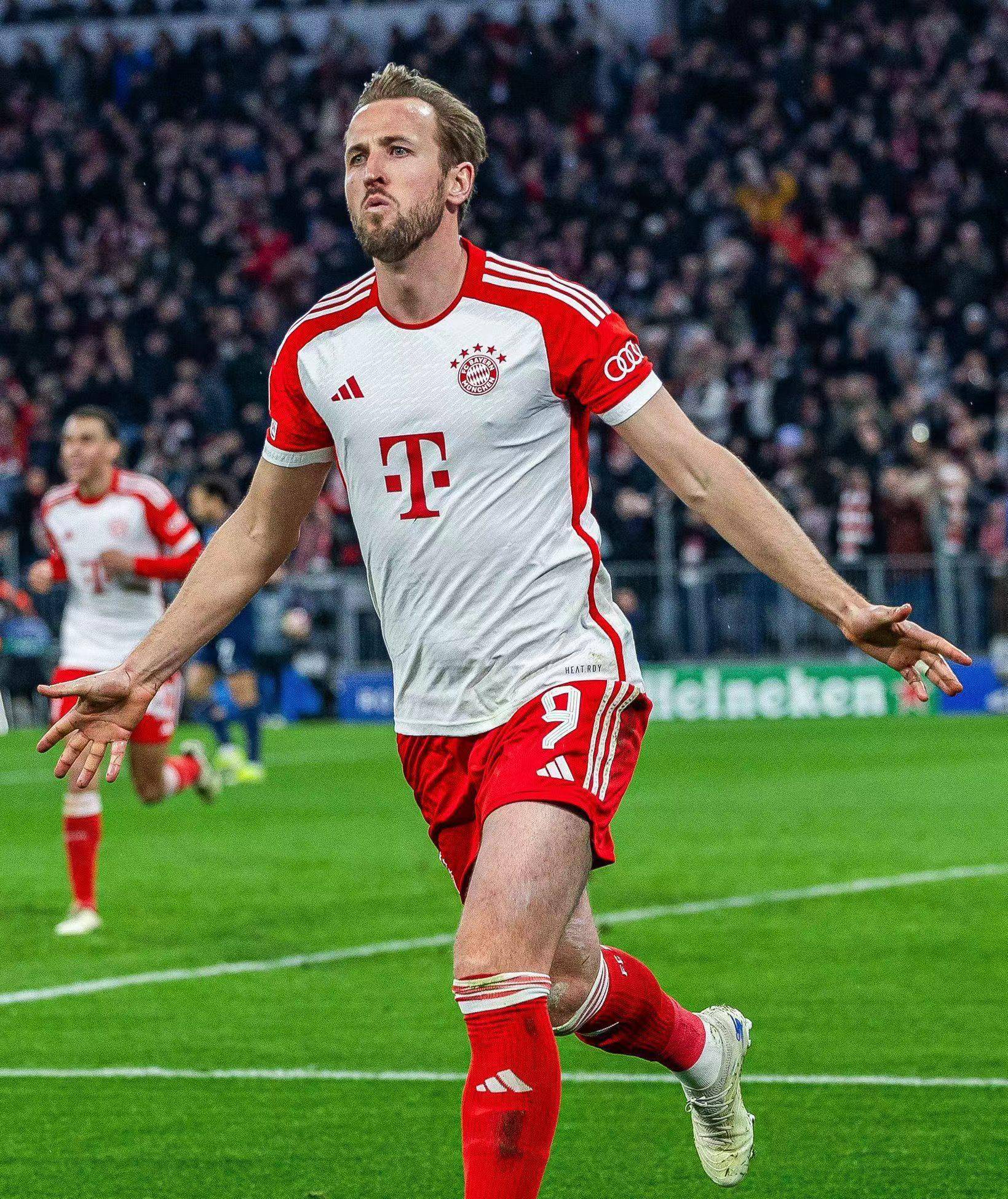 凯恩回归赛场，关键助攻首场状态亮眼，西班牙队观众沸腾！