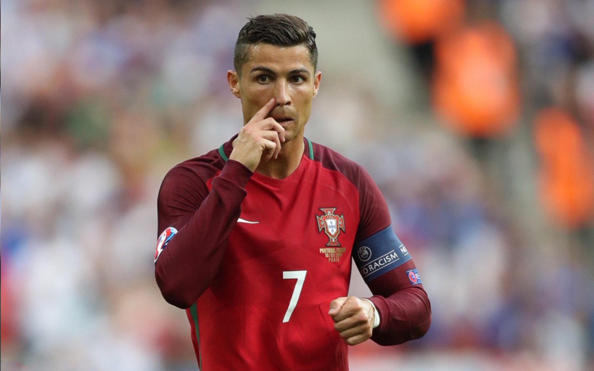 库里连续二十场比赛得分超过反败为胜，塞尔维亚队不断突破！引发球迷热议